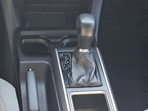 Used 2022 Toyota Tacoma SR5 image 25