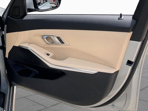 Used 2019 BMW 330i Sedan RWD image 22