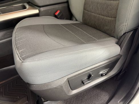 Used 2017 RAM 1500 Outdoorsman image 18