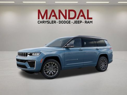 New 2026 Jeep Grand Cherokee L Summit AWD/4WD image 2