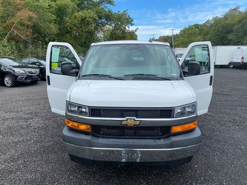 Used 2017 Chevrolet Express 3500 LT w/ LT Preferred Equipment Group image 28