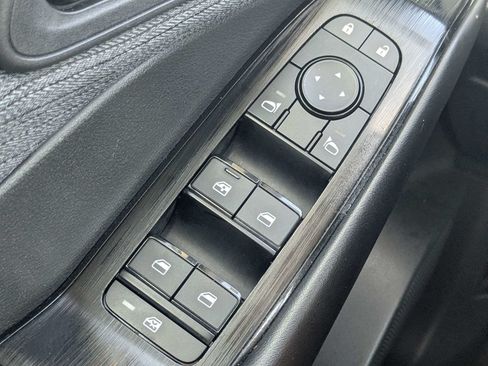 Used 2023 Nissan Rogue S AWD/4WD image 28