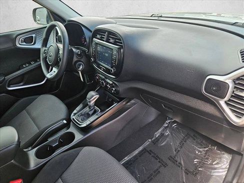 Used 2020 Kia Soul LX FWD image 20