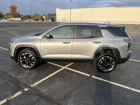 Used 2026 Chevrolet Equinox LT w/ Convenience Package II image 3