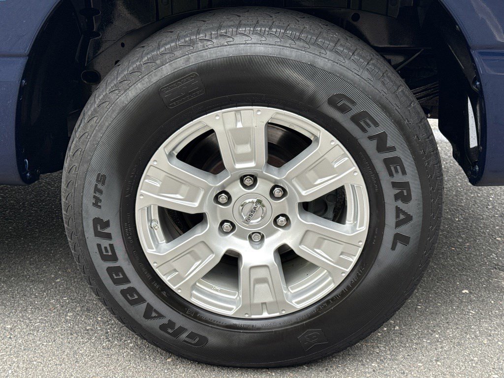 Used 2019 Nissan Titan SV AWD/4WD image 11