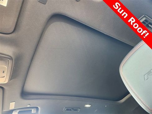 Used 2024 Chevrolet Traverse RS image 13