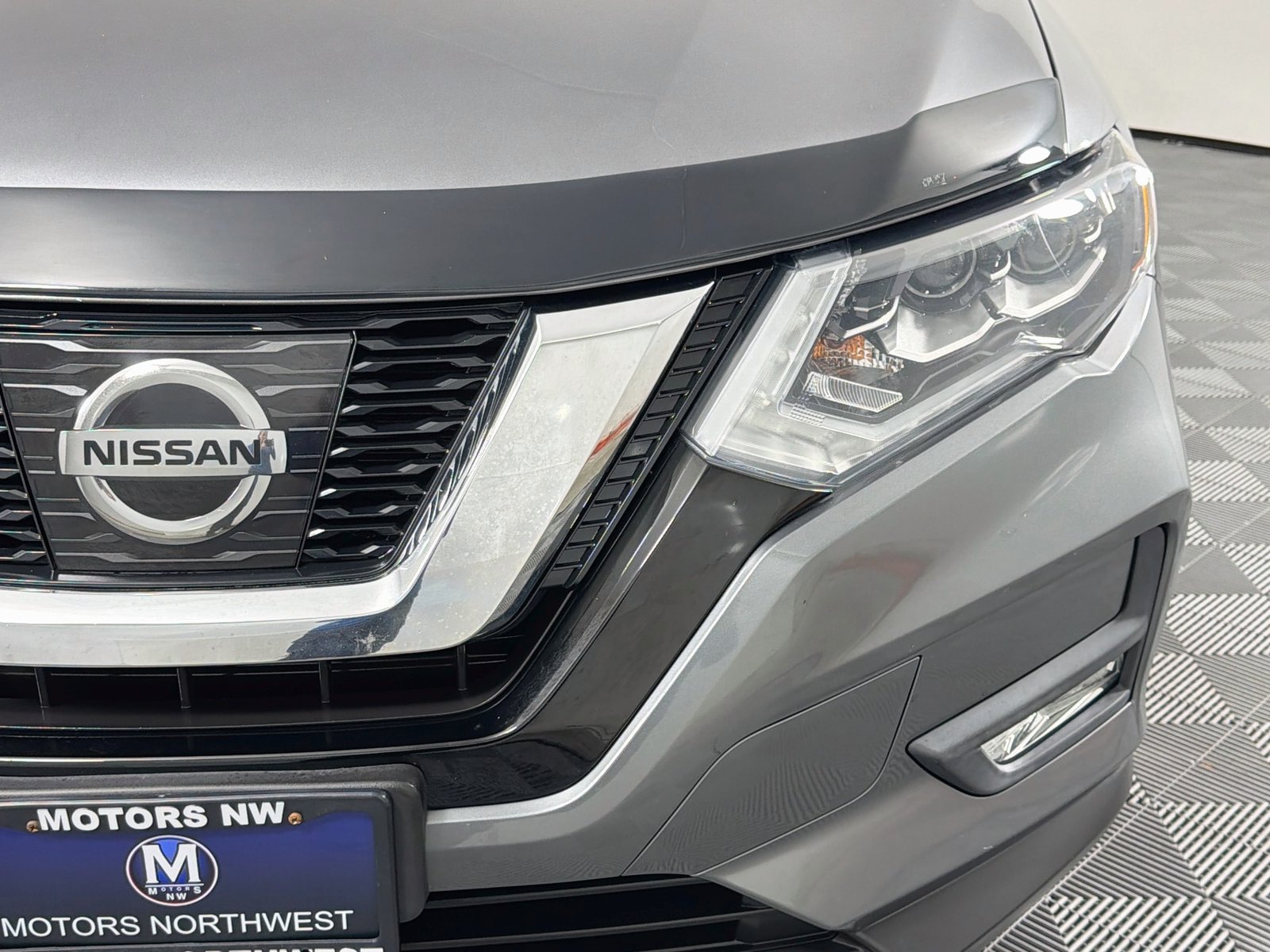 Used 2017 Nissan Rogue Platinum AWD/4WD image 4