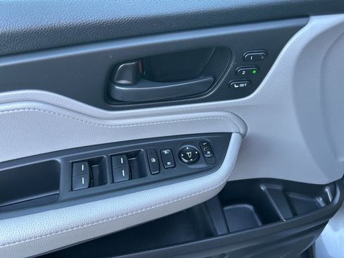 Used 2018 Honda Odyssey EX-L image 13
