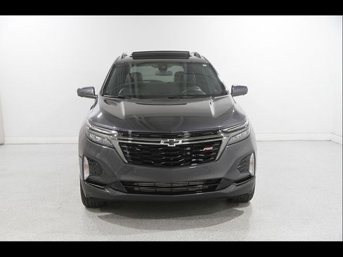 Certified 2022 Chevrolet Equinox RS w/ RS Leather Package AWD/4WD image 2