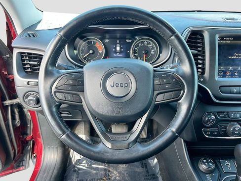 Used 2020 Jeep Cherokee Trailhawk w/ Comfort/Convenience Group image 11