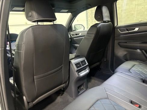 New 2026 Volkswagen Atlas Cross Sport SEL Premium R-Line AWD/4WD image 11