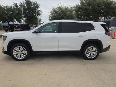 Used 2025 GMC Acadia Elevation w/ Elevation Premium Package FWD image 6