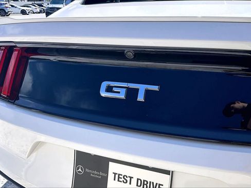 Used 2017 Ford Mustang GT Premium RWD image 31
