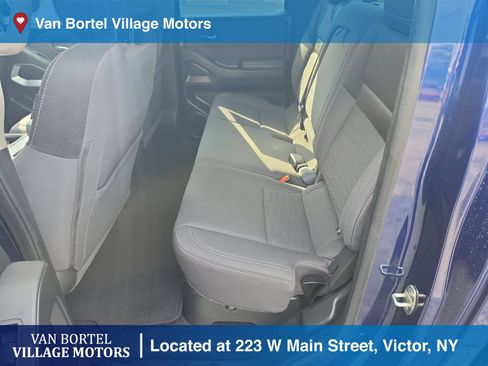 Used 2022 Nissan Frontier SV w/ Technology Package AWD/4WD image 23