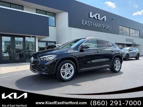 Used 2021 Mercedes-Benz GLA 250 4MATIC image 1