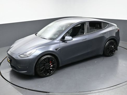 Used 2022 Tesla Model Y Performance image 44