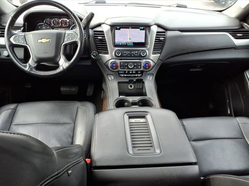 Used 2016 Chevrolet Suburban LT image 21
