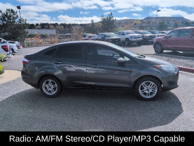 Used 2019 Ford Fiesta SE FWD image 4