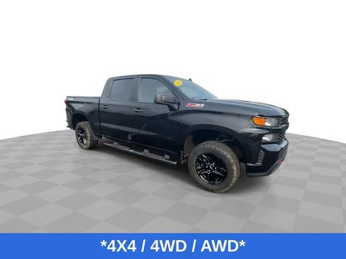 Used 2021 Chevrolet Silverado 1500 Custom Trail Boss w/ LPO, Dark Essentials Package AWD/4WD image 2