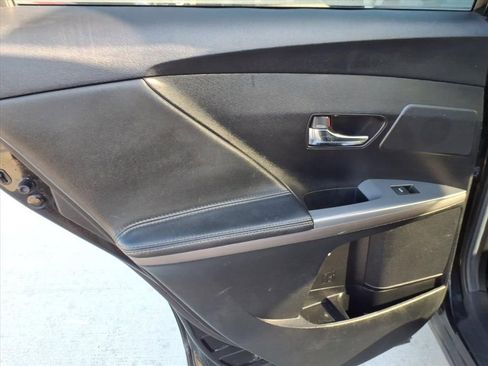 Used 2014 Toyota Venza XLE w/ XLE Premium Package image 12