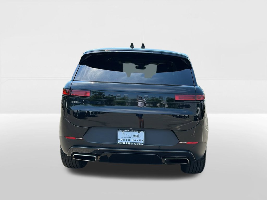 Used 2024 Land Rover Range Rover Sport SE AWD/4WD image 5