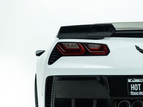 Used 2017 Chevrolet Corvette Grand Sport image 16