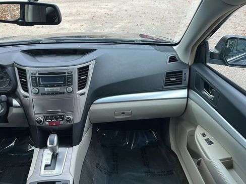 Used 2012 Subaru Outback 2.5i Premium w/ All-Weather Pkg image 26