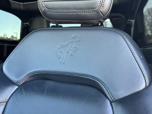 Used 2023 Ford Bronco Badlands w/ Sasquatch Package image 19