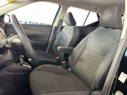 Used 2021 Nissan Kicks S FWD image 27