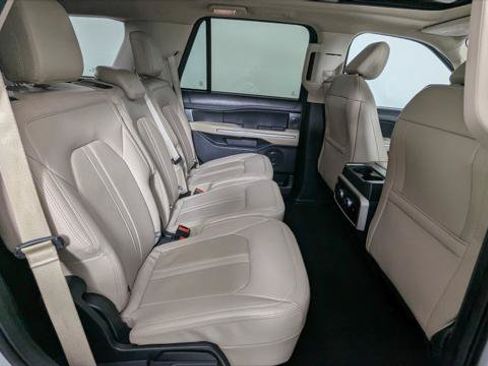 Used 2024 Ford Expedition Limited AWD/4WD image 21