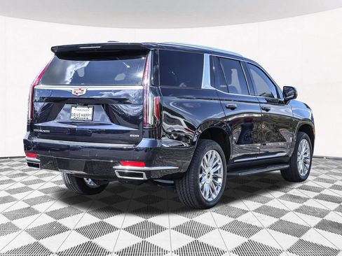Used 2023 Cadillac Escalade Premium Luxury AWD/4WD image 16