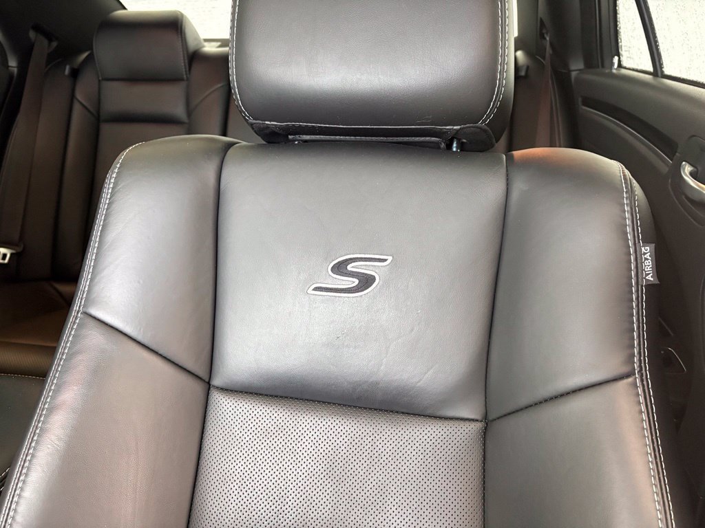 Used 2023 Chrysler 300 S w/ Comfort Group RWD image 29
