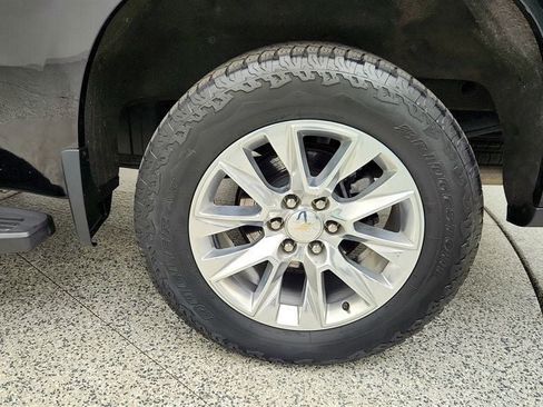 Used 2022 Chevrolet Silverado 1500 LTZ AWD/4WD image 9