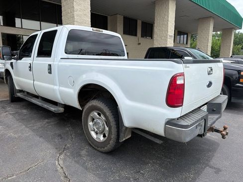 Used 2010 Ford F250 XLT AWD/4WD image 4