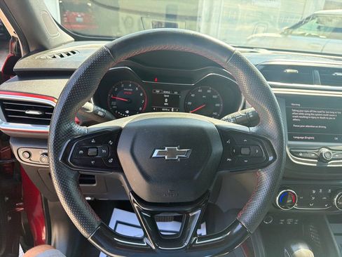 Used 2023 Chevrolet TrailBlazer RS FWD image 17