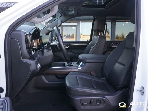 Used 2024 GMC Sierra 3500 SLT w/ SLT Premium Package image 17