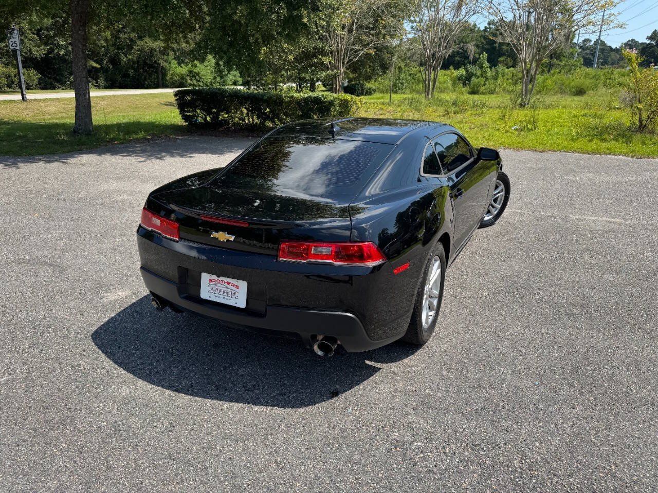 Used 2015 Chevrolet Camaro LS RWD image 6