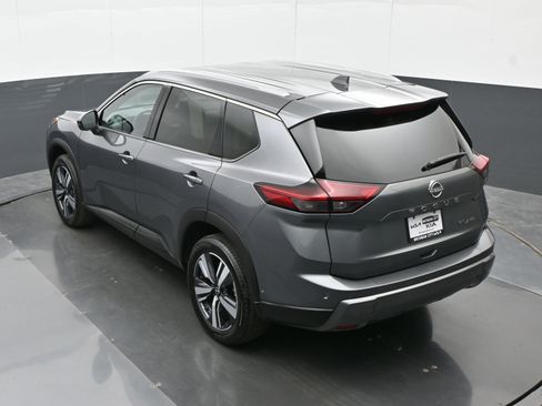 Used 2024 Nissan Rogue SL image 28