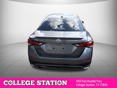 Used 2024 Nissan Sentra SR FWD image 3