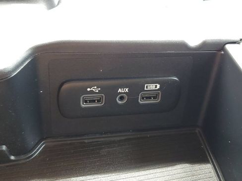 Used 2019 RAM 1500 Express w/ Express Value Package AWD/4WD image 25