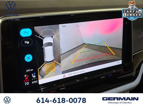 Certified 2025 Volkswagen Atlas Cross Sport SEL Premium R-Line image 31