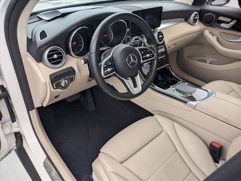 Certified 2022 Mercedes-Benz GLC 300 image 8