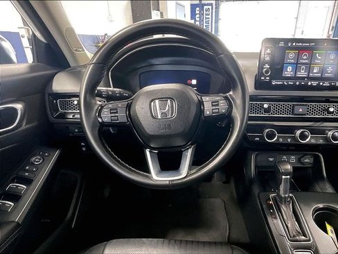 Used 2023 Honda Civic Touring image 17