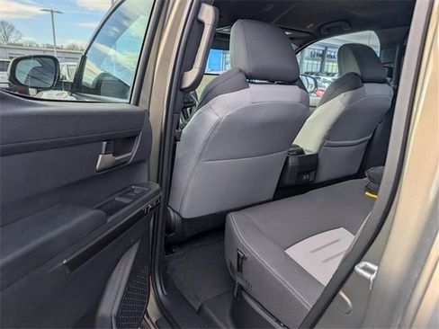 Used 2025 Toyota Tacoma TRD Sport image 16