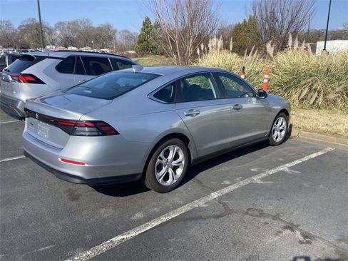 Used 2025 Honda Accord LX image 3