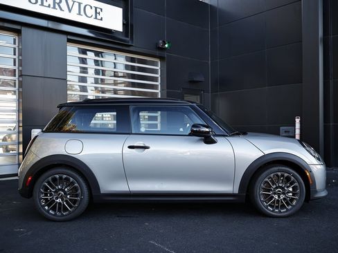 New 2026 MINI Cooper 2-Door Hardtop image 4