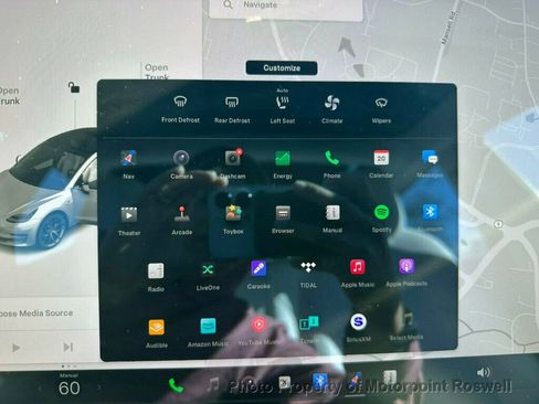 Used 2018 Tesla Model 3 Long Range image 17