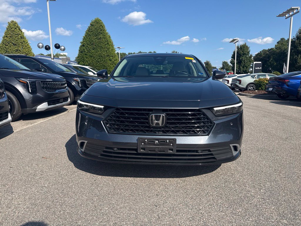 Used 2023 Honda Accord Touring image 6
