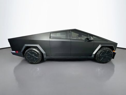 Used 2024 Tesla Cybertruck AWD Crew Cab image 8