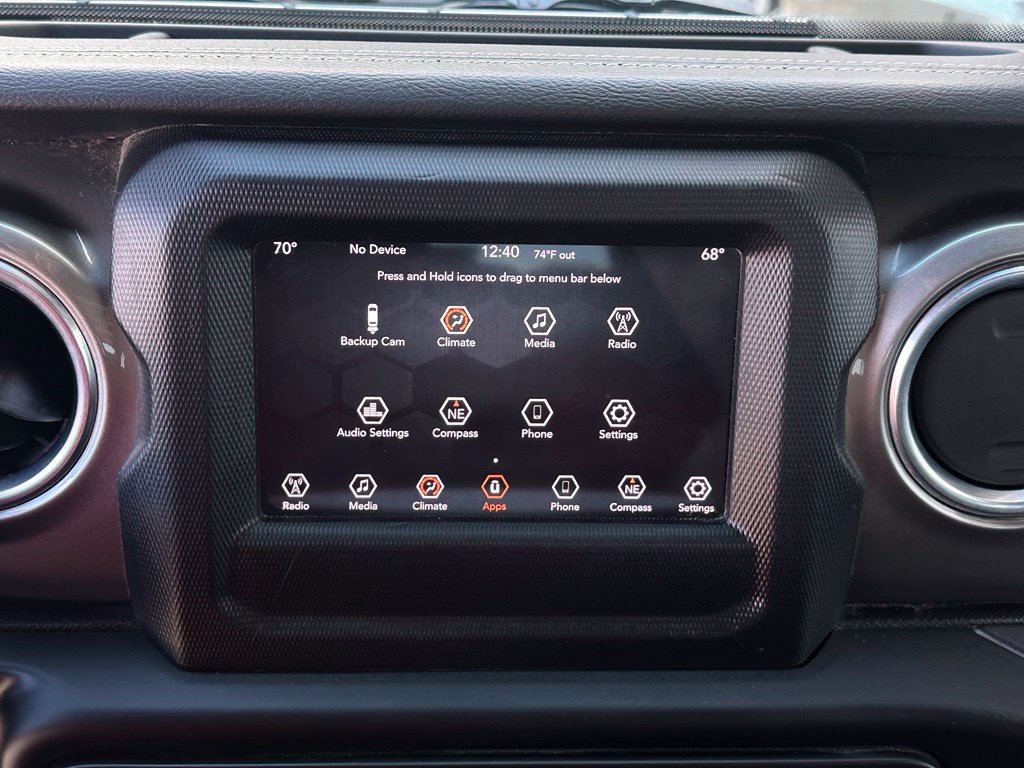 Used 2018 Jeep Wrangler Unlimited Sahara AWD/4WD image 23